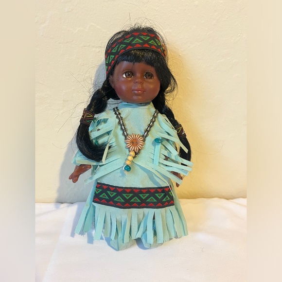 Vintage Native American Doll - Picture 1 of 5